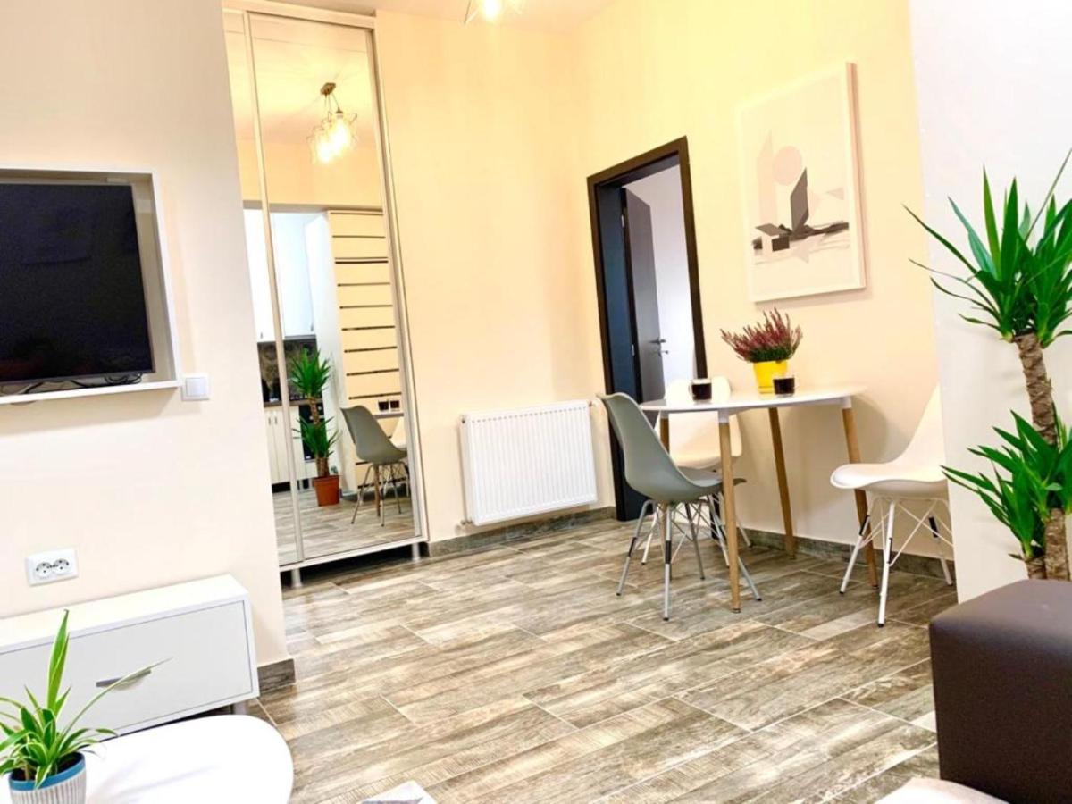 Designed Like Home Apartment Near Palas Mall ヤシ エクステリア 写真