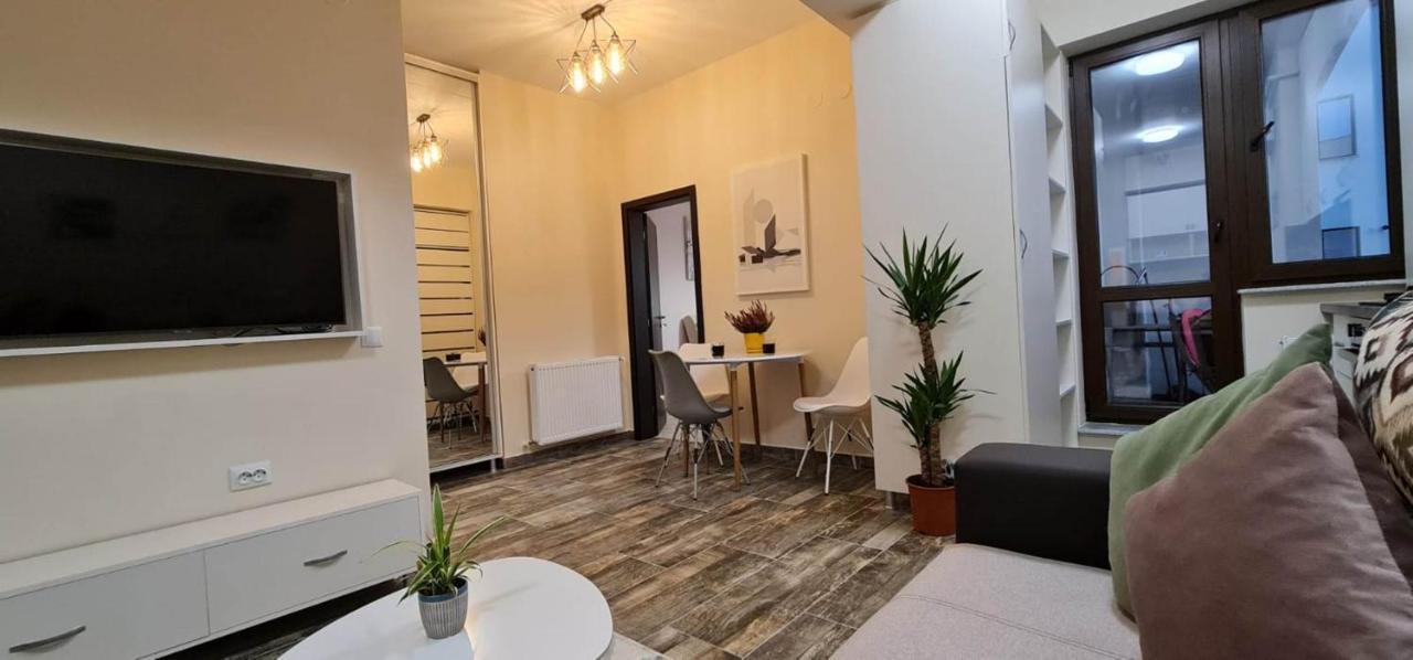 Designed Like Home Apartment Near Palas Mall ヤシ エクステリア 写真